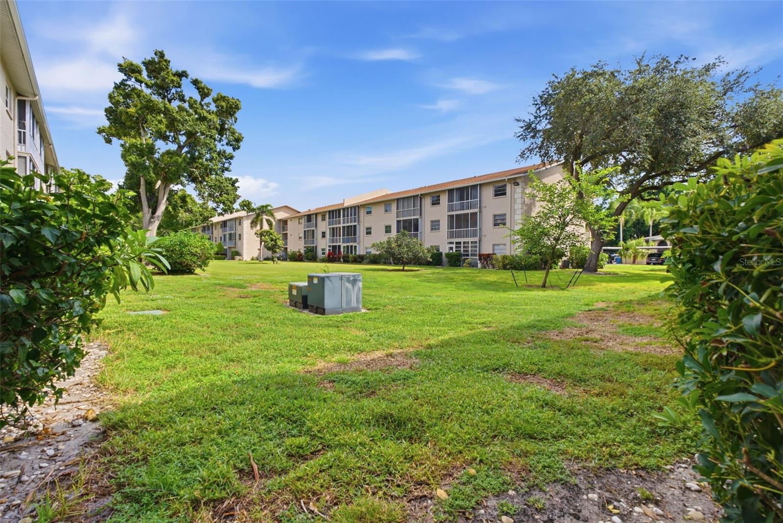 3981 MACEACHEN BOULEVARD, #330, Sarasota, FL 34233