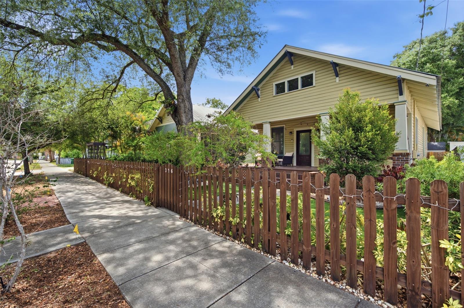 316 E FRANCES AVENUE, Tampa, FL 33602 316 E FRANCES AVENUE, Tampa, FL 33602