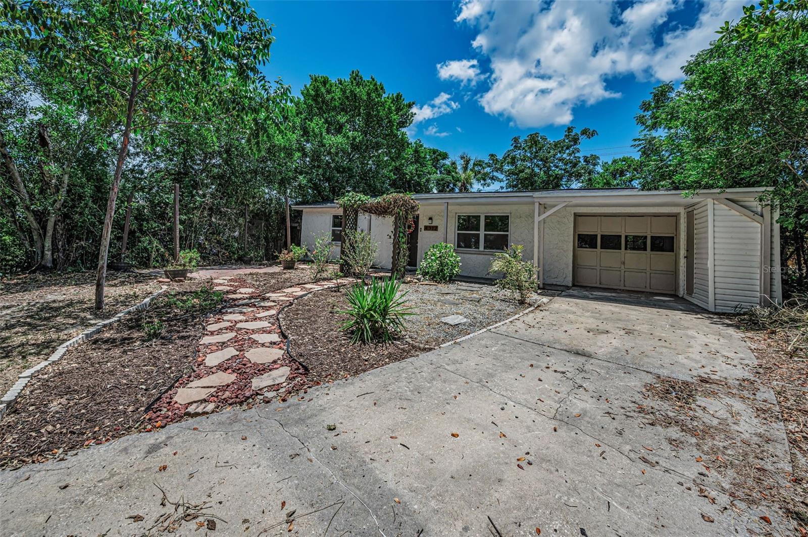 4312 BEACON SQUARE DRIVE, Holiday, FL 34691