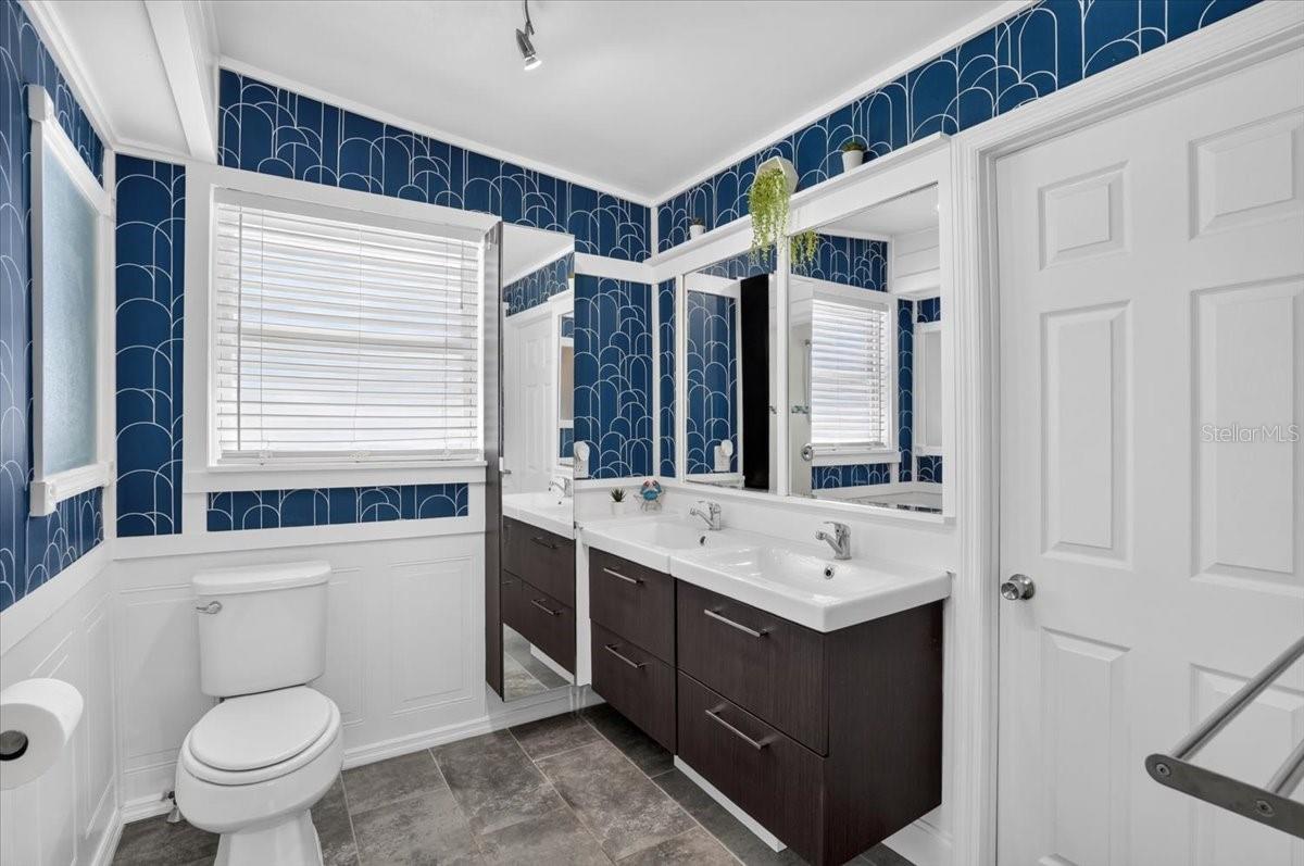 1520 60TH STREET S, Gulfport, FL 33707