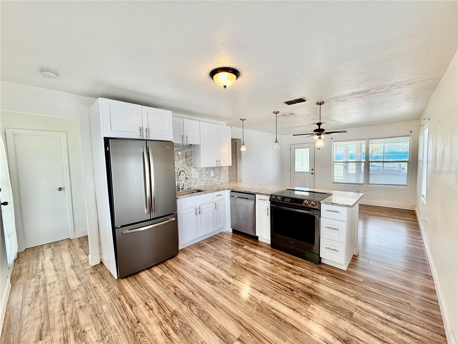 311 W BELLA VISTA STREET, Lakeland, FL 33805