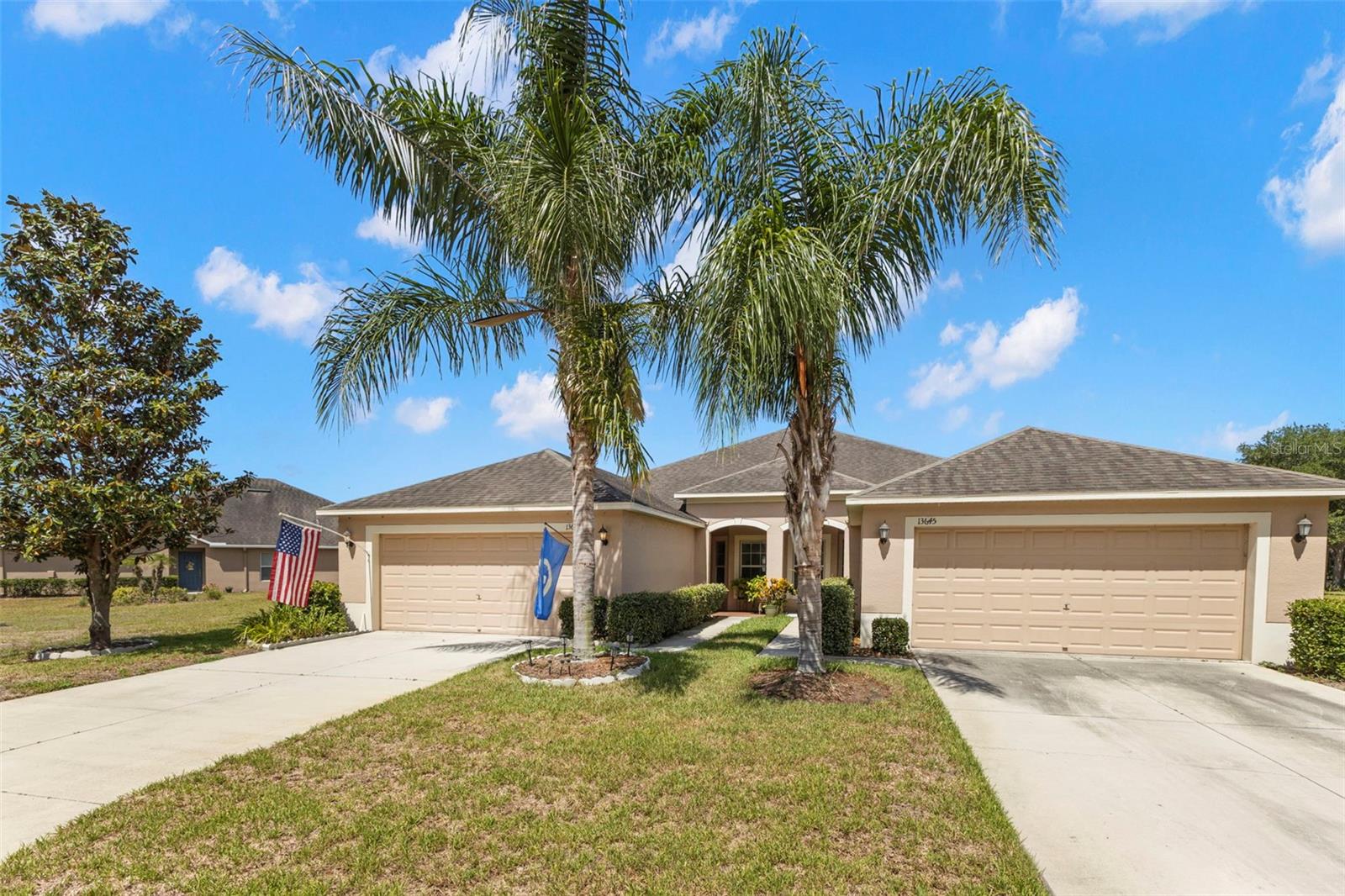 13627 CREST LAKE DRIVE, Hudson, FL 34669