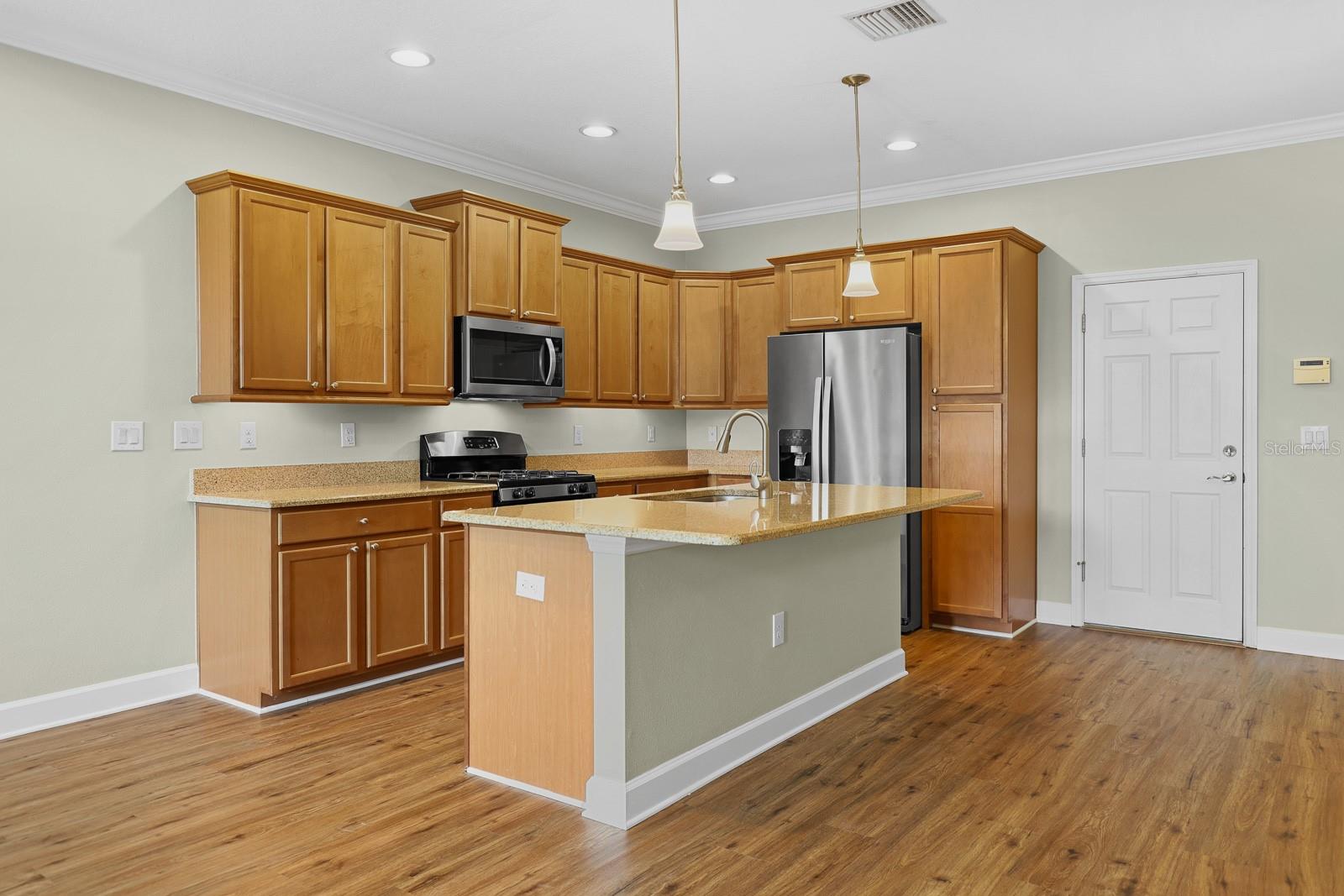 16856 DORMAN ROAD, Lithia, FL 33547