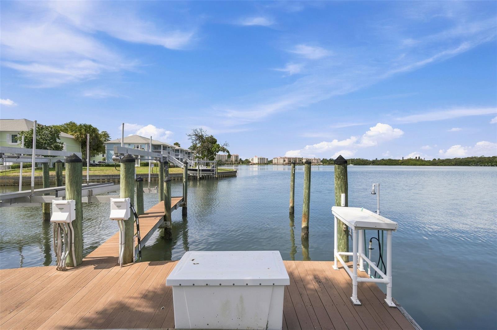 4725 COQUINA KEY DRIVE SE, #D, St Petersburg, FL 33705