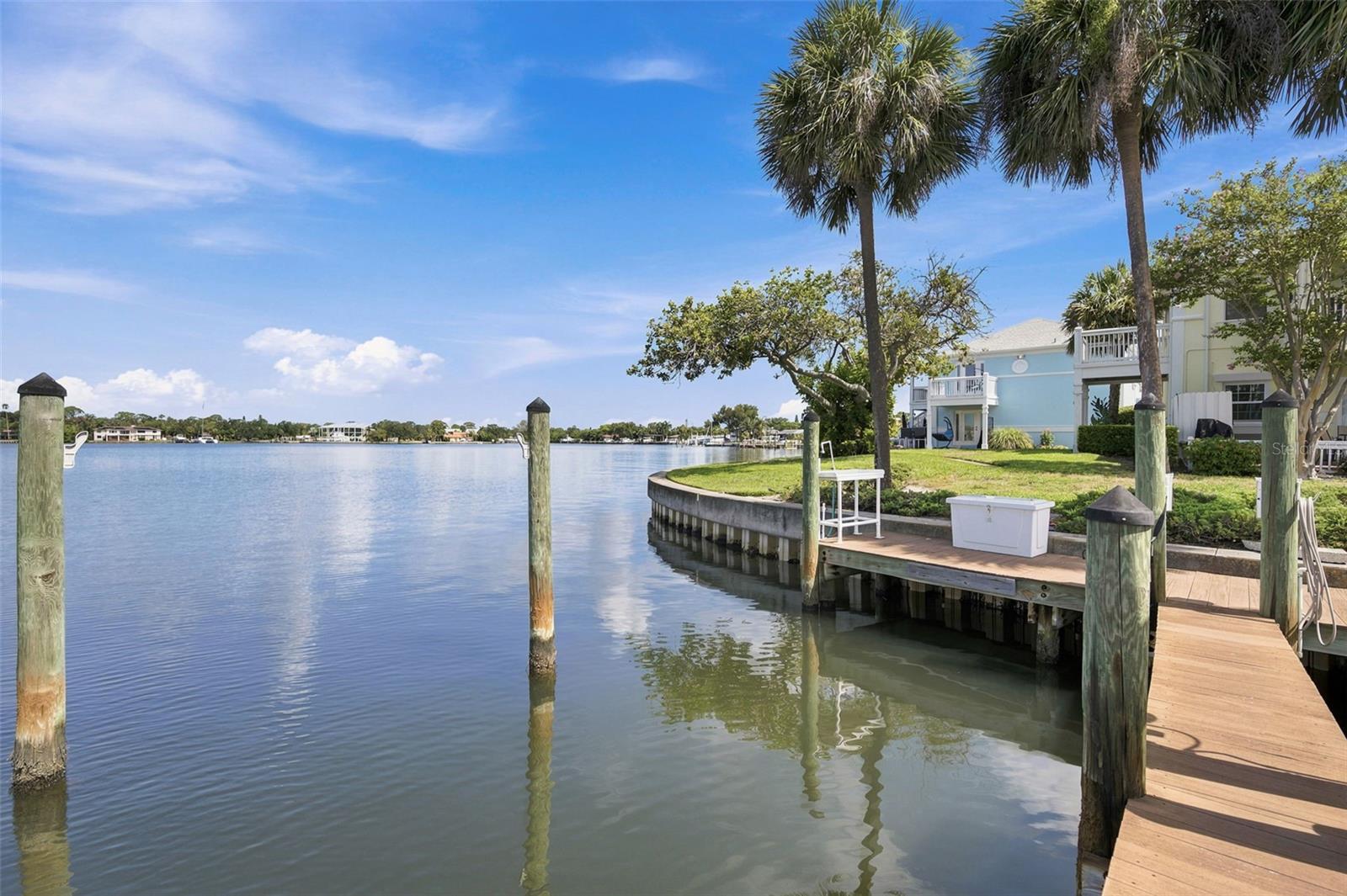 4725 COQUINA KEY DRIVE SE, #D, St Petersburg, FL 33705