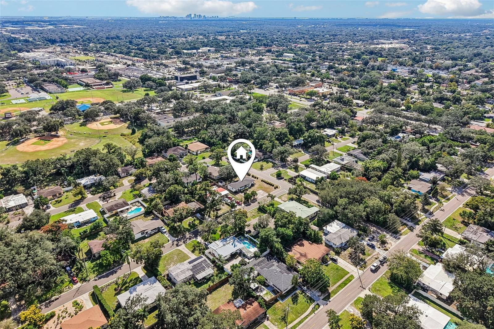 201 REDWOOD AVENUE, Tampa, FL 33617