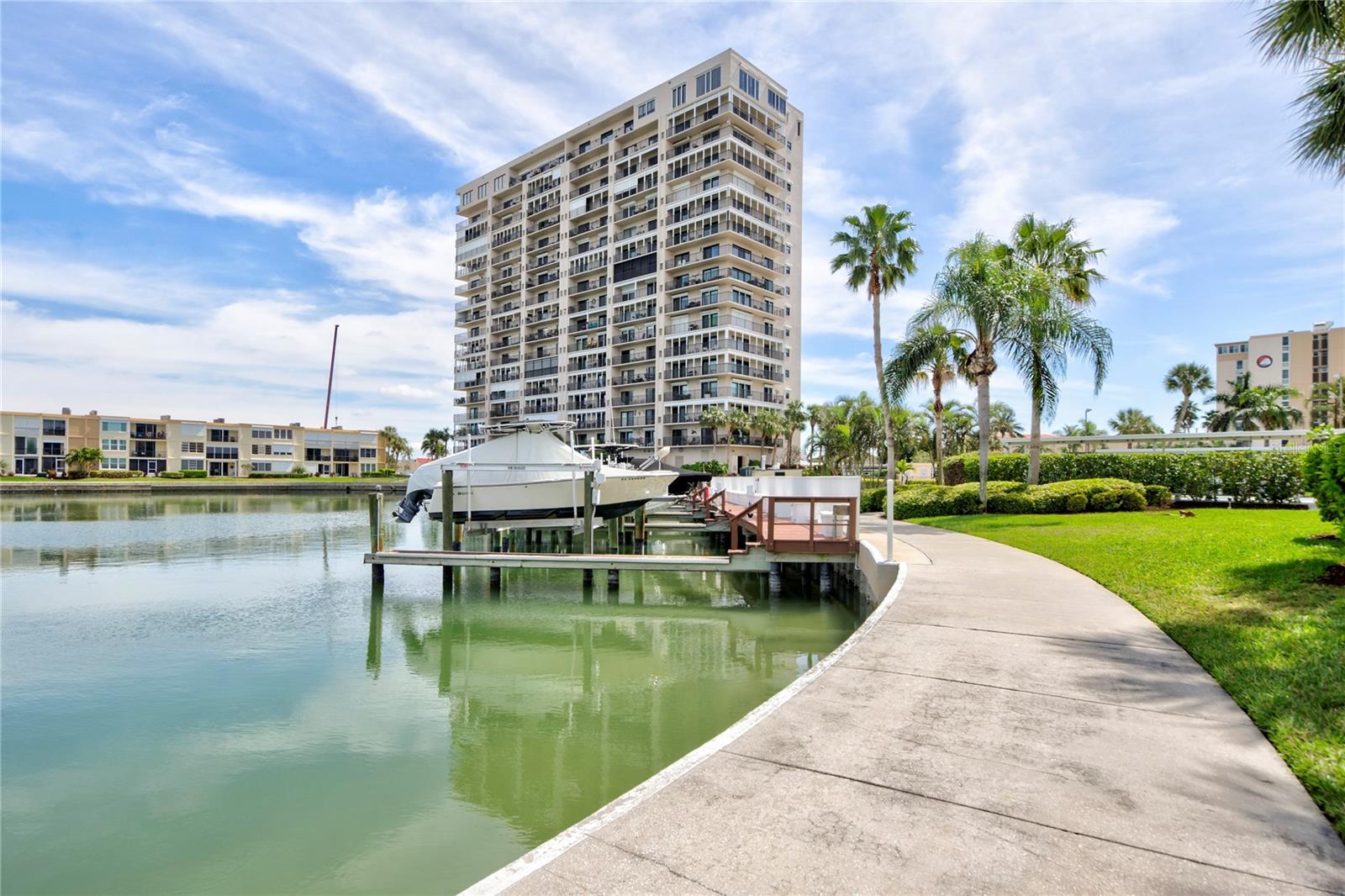 7600 SUN ISLAND DRIVE S, #804, South Pasadena, FL 33707