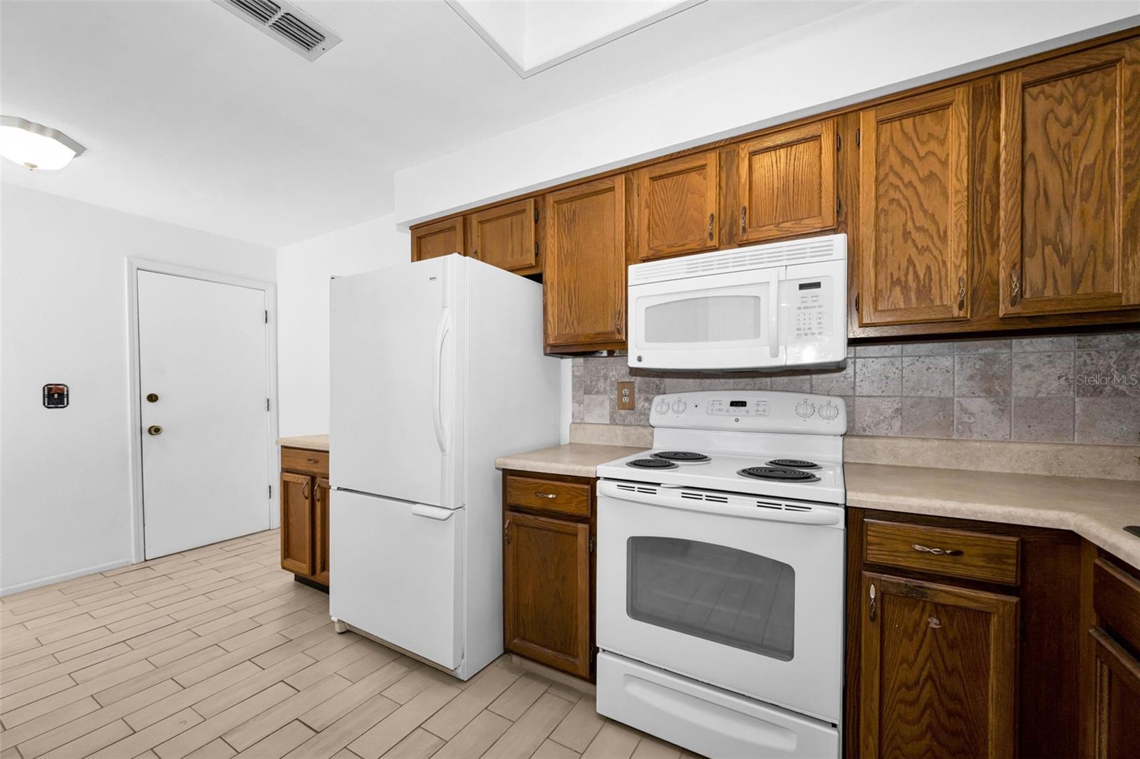 3477 HILLMOOR DRIVE, Palm Harbor, FL 34685