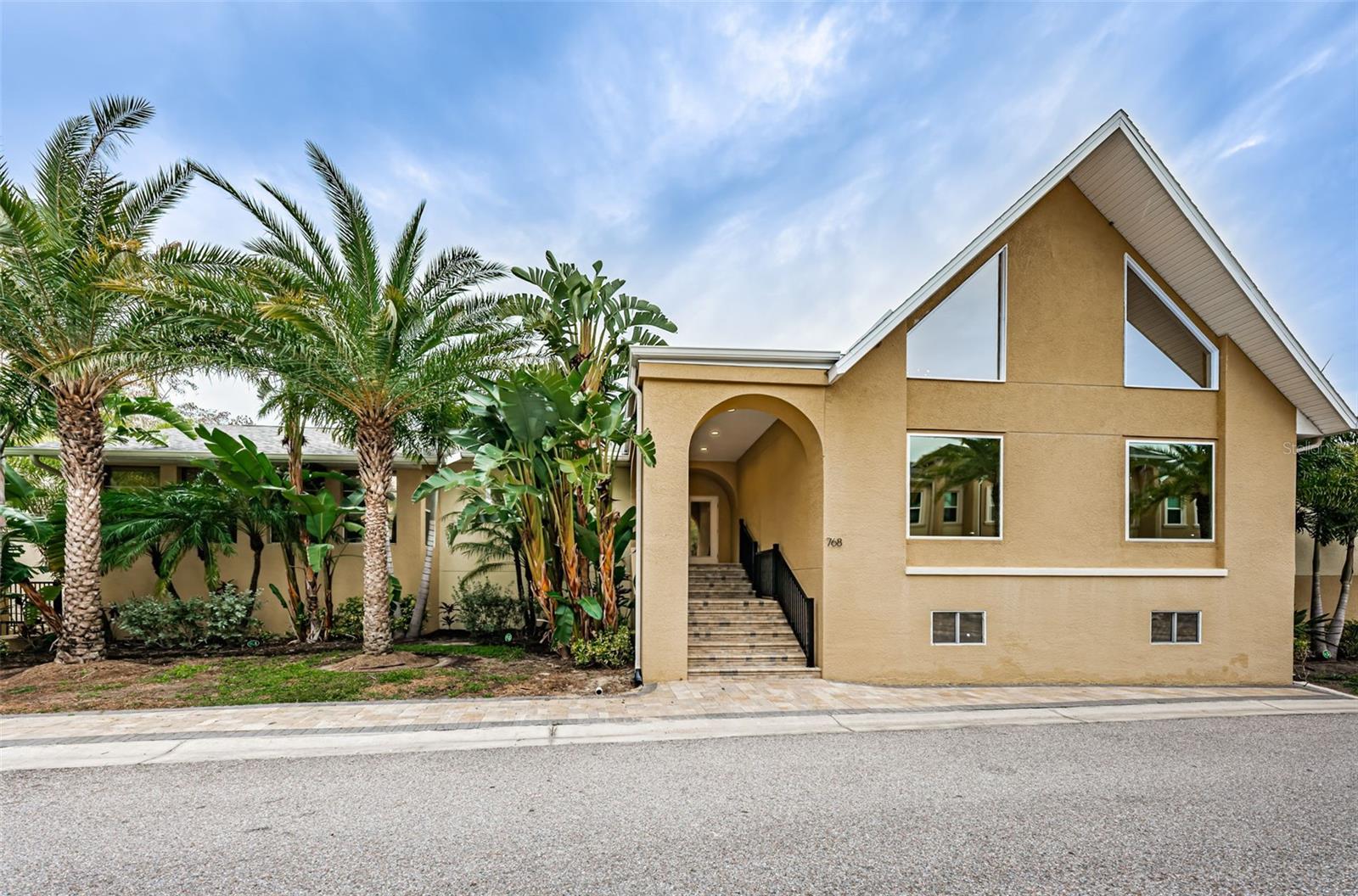 726 GRAND CYPRESS LANE, Tarpon Springs, FL 34689