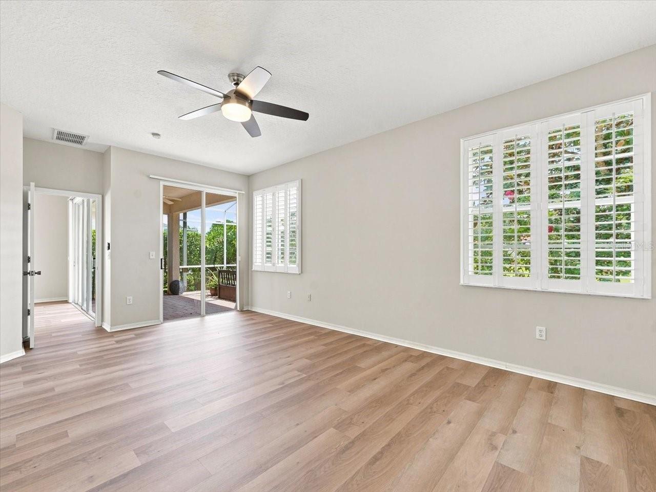 1333 LINDENWOOD DRIVE, Tarpon Springs, FL 34688