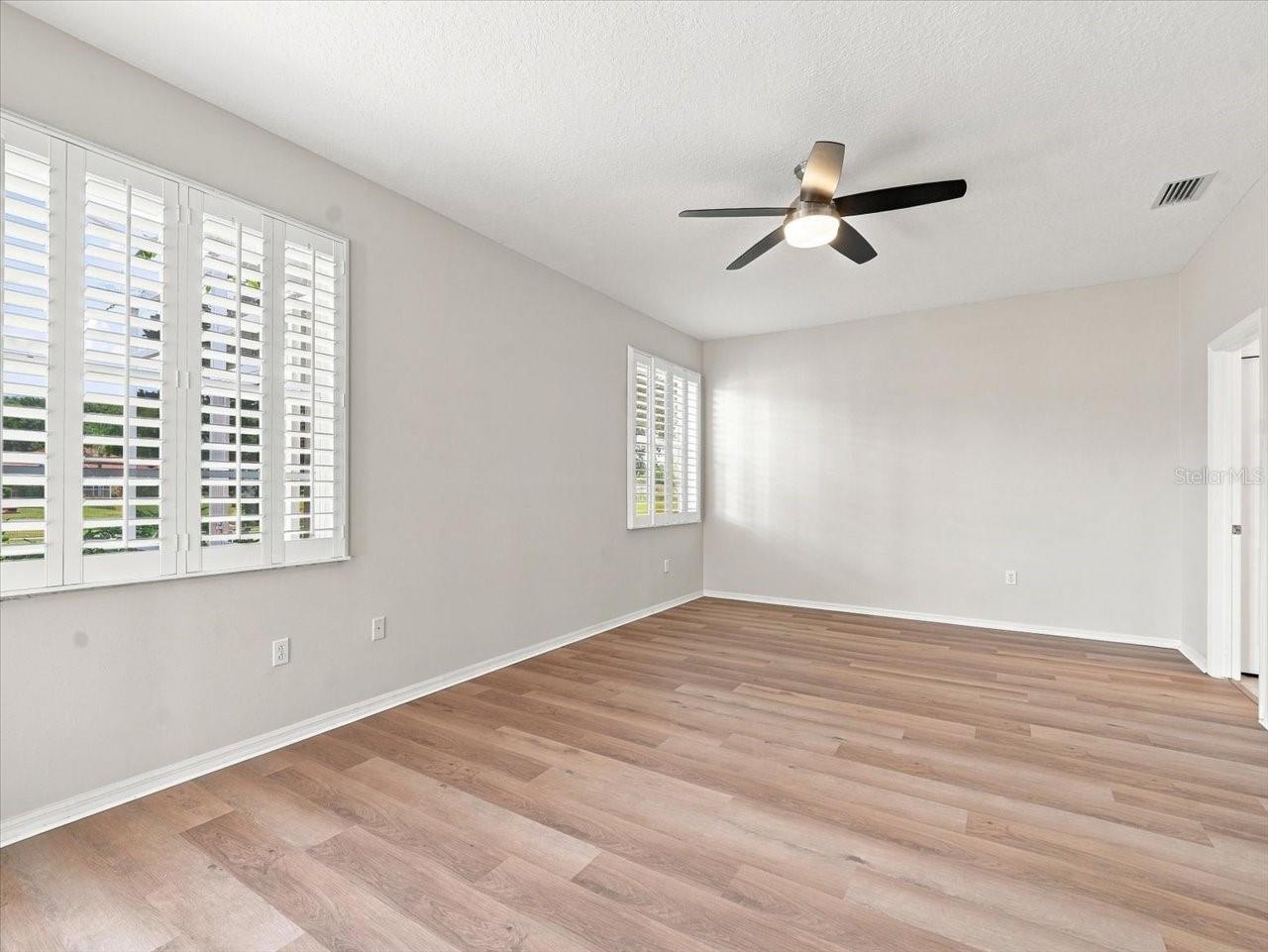 1333 LINDENWOOD DRIVE, Tarpon Springs, FL 34688