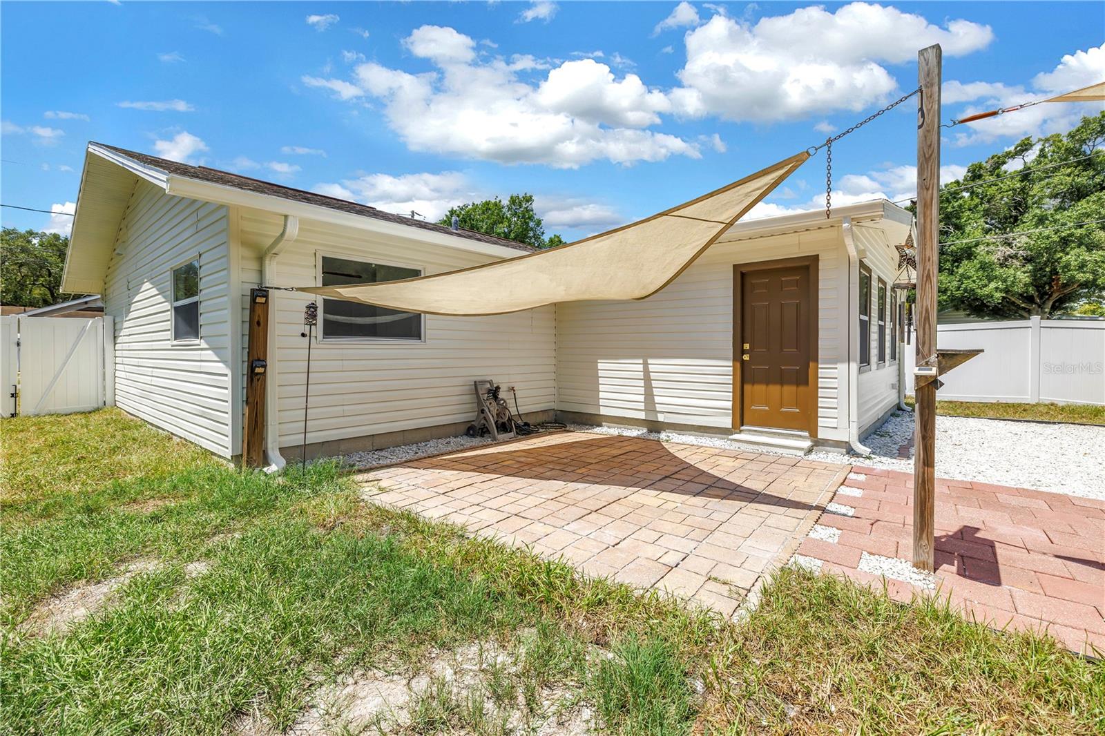 1221 36TH TERRACE N, St Petersburg, FL 33704