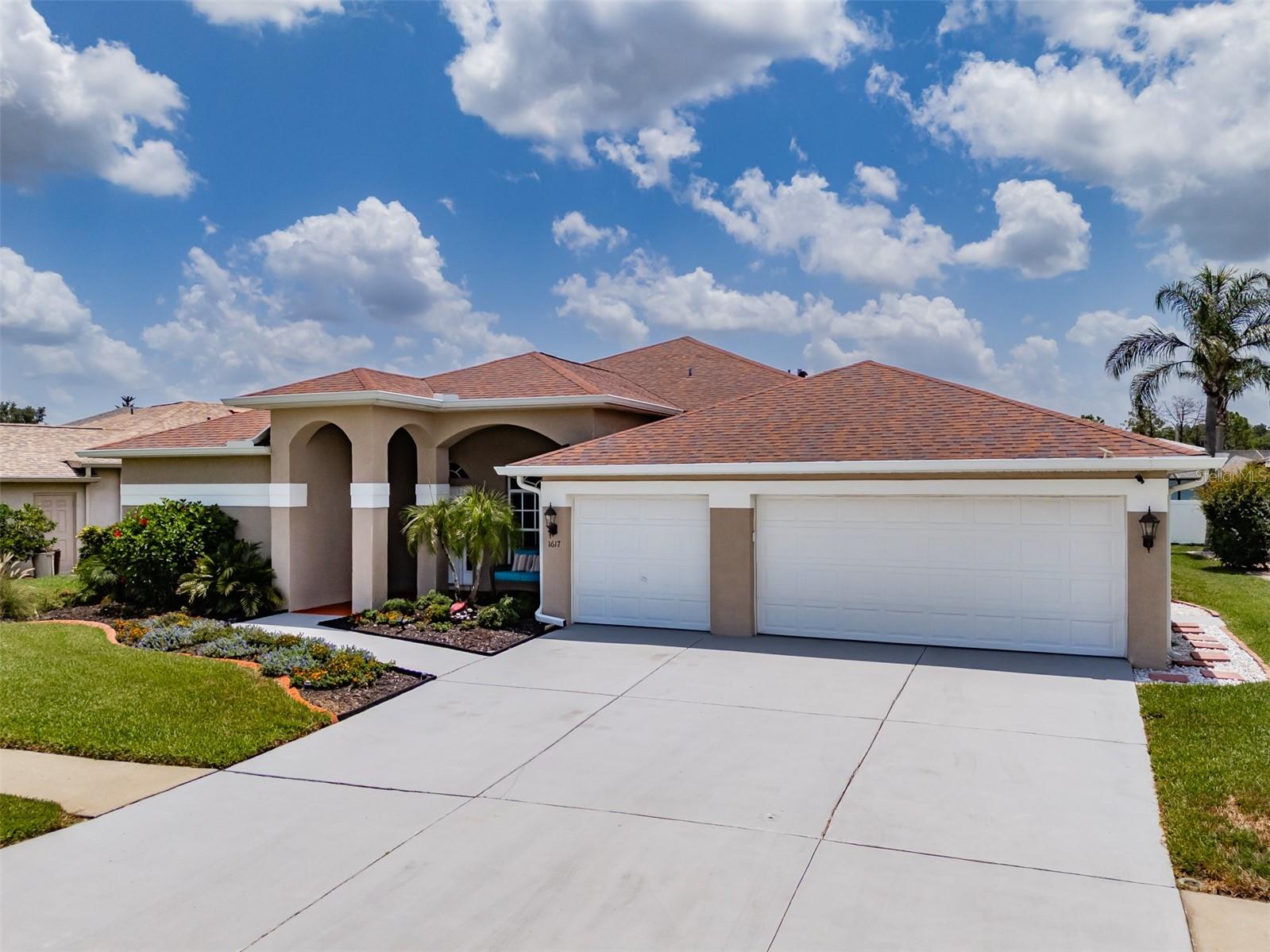 1617 VISTOSO LANE, Sun City Center, FL 33573