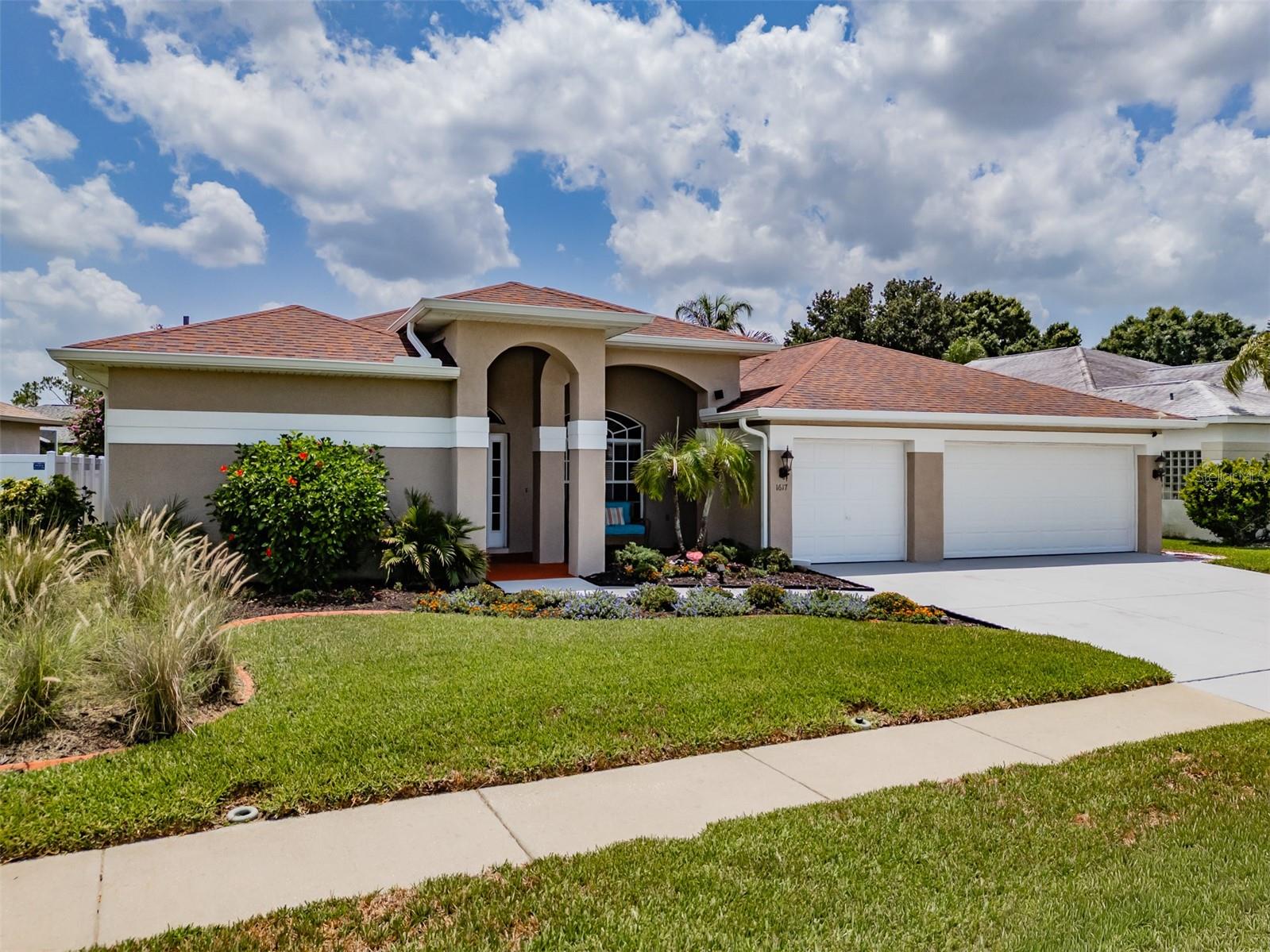 1617 VISTOSO LANE, Sun City Center, FL 33573