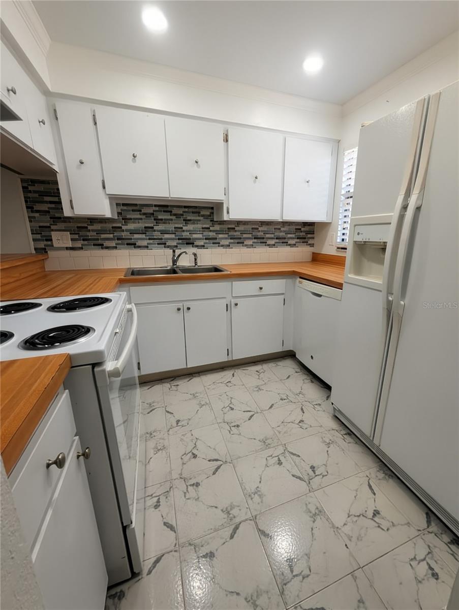 9209 SEMINOLE BOULEVARD, #67, Seminole, FL 33772