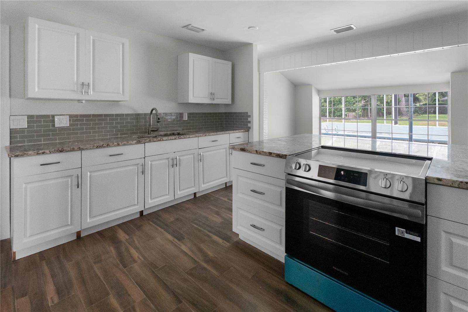 3104 FAIRLEA LANE, Valrico, FL 33596