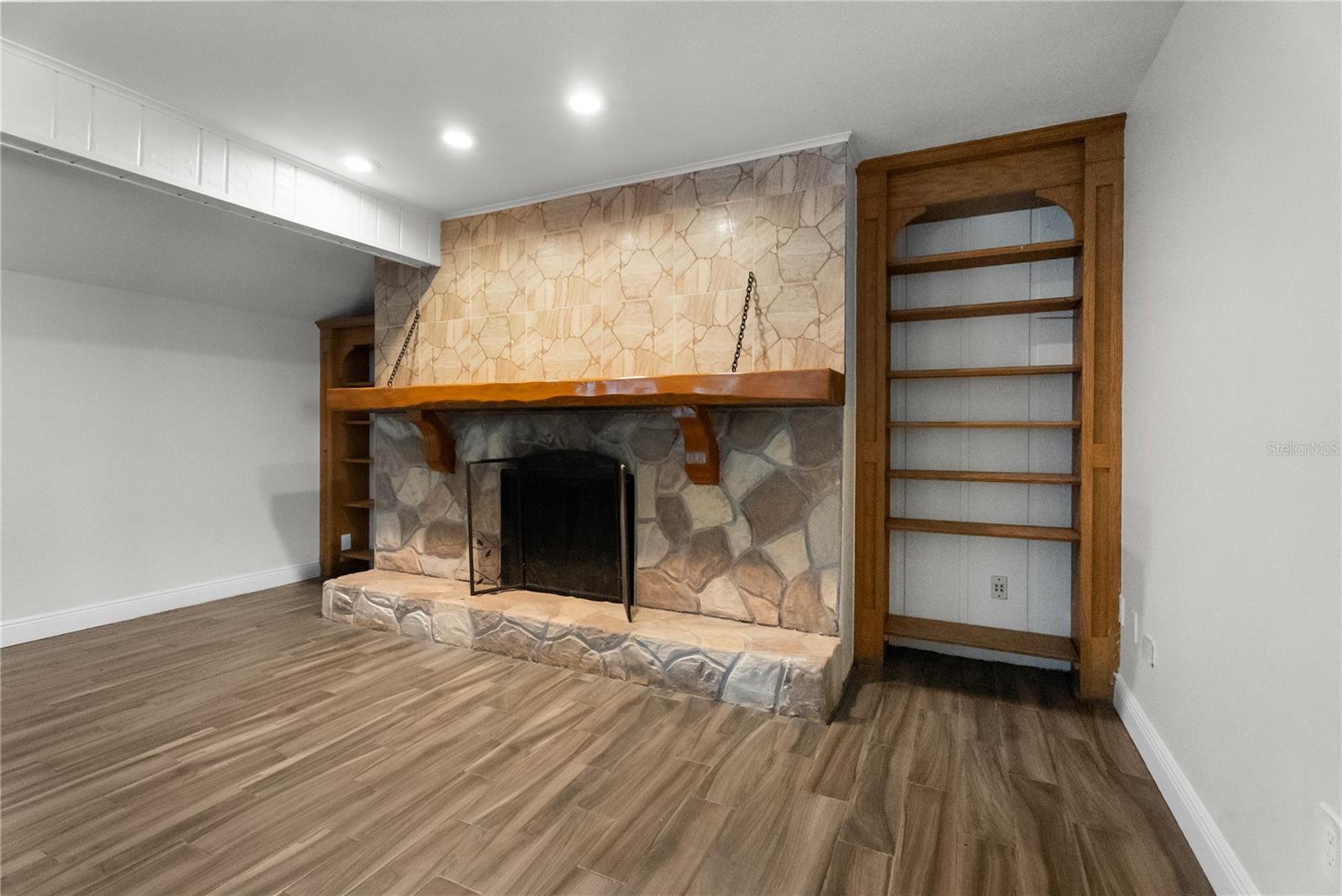 3104 FAIRLEA LANE, Valrico, FL 33596