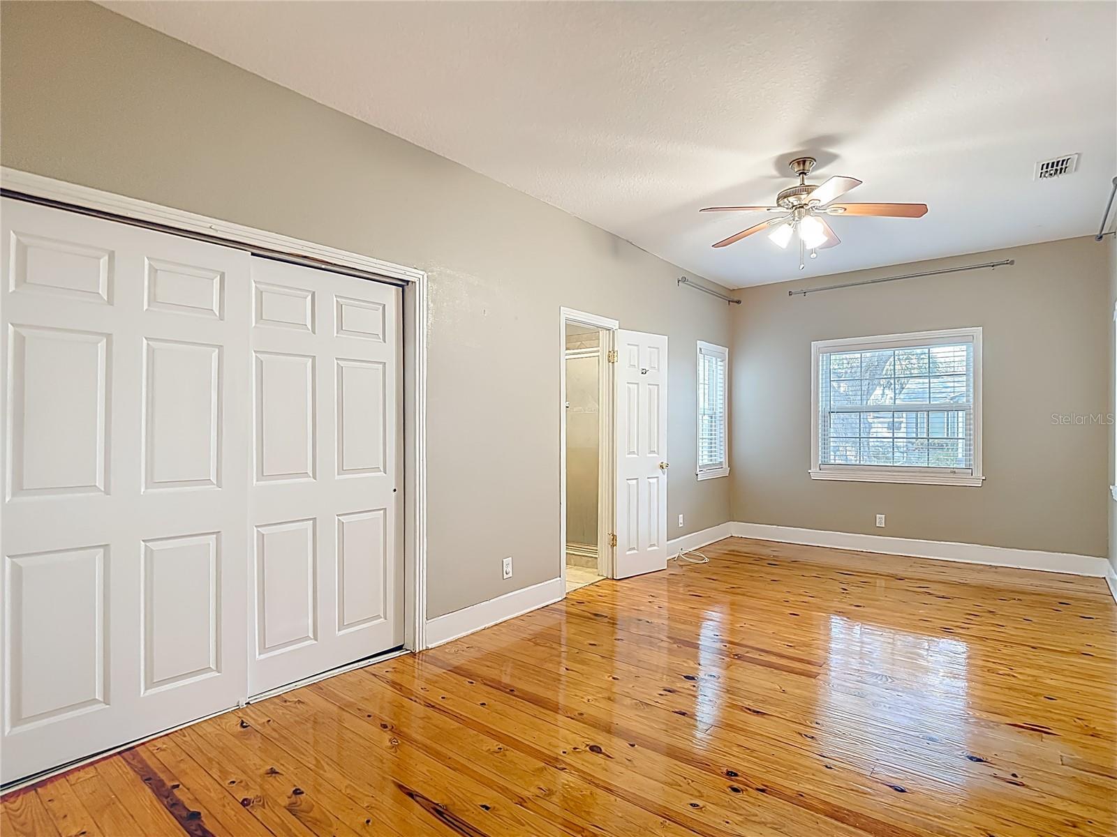3002 W ARCH STREET, Tampa, FL 33607