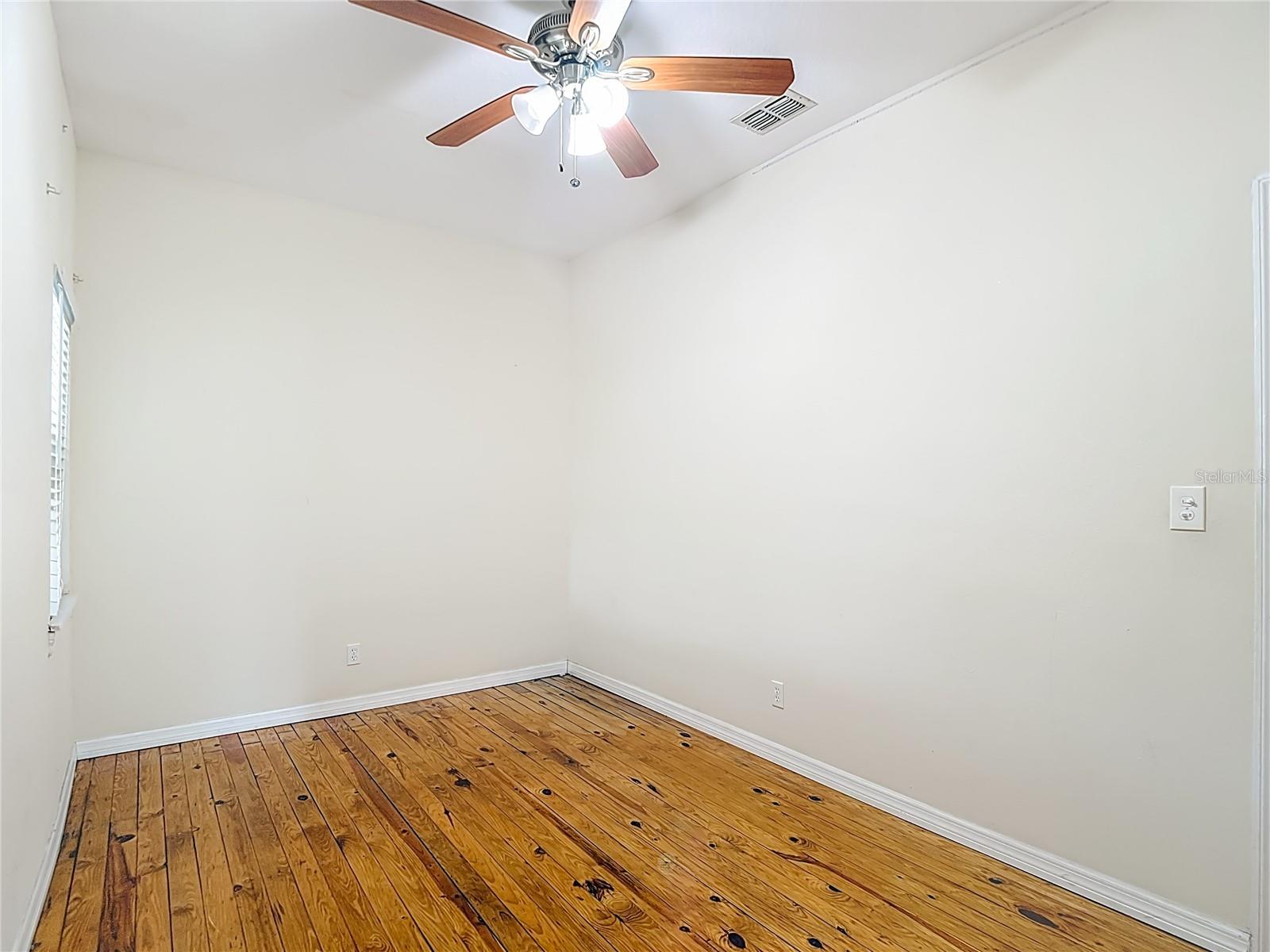 3002 W ARCH STREET, Tampa, FL 33607