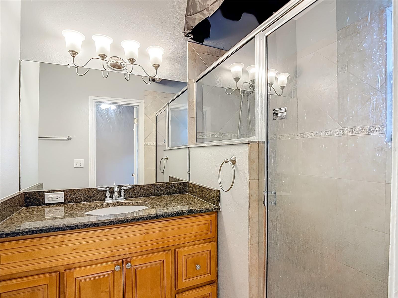 3002 W ARCH STREET, Tampa, FL 33607