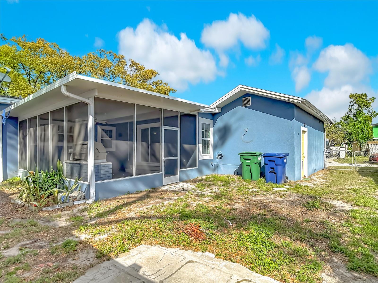 3002 W ARCH STREET, Tampa, FL 33607