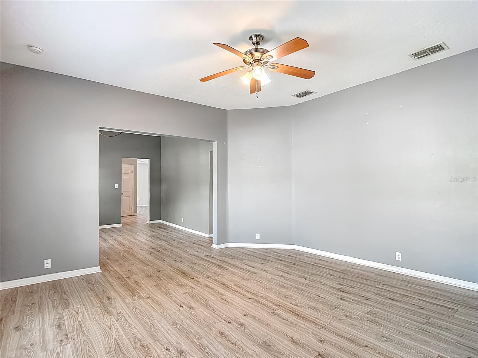 3002 W ARCH STREET, Tampa, FL 33607