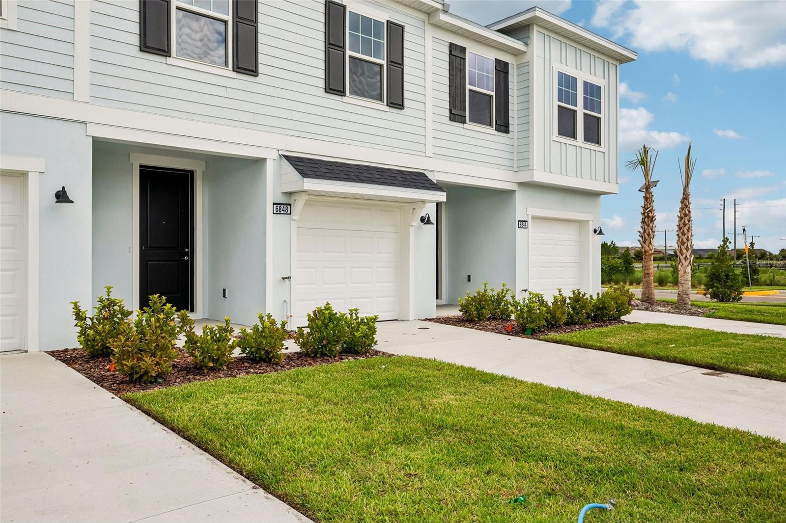 6848 HOLCOMBE DOWN DRIVE, Zephyrhills, FL 33541