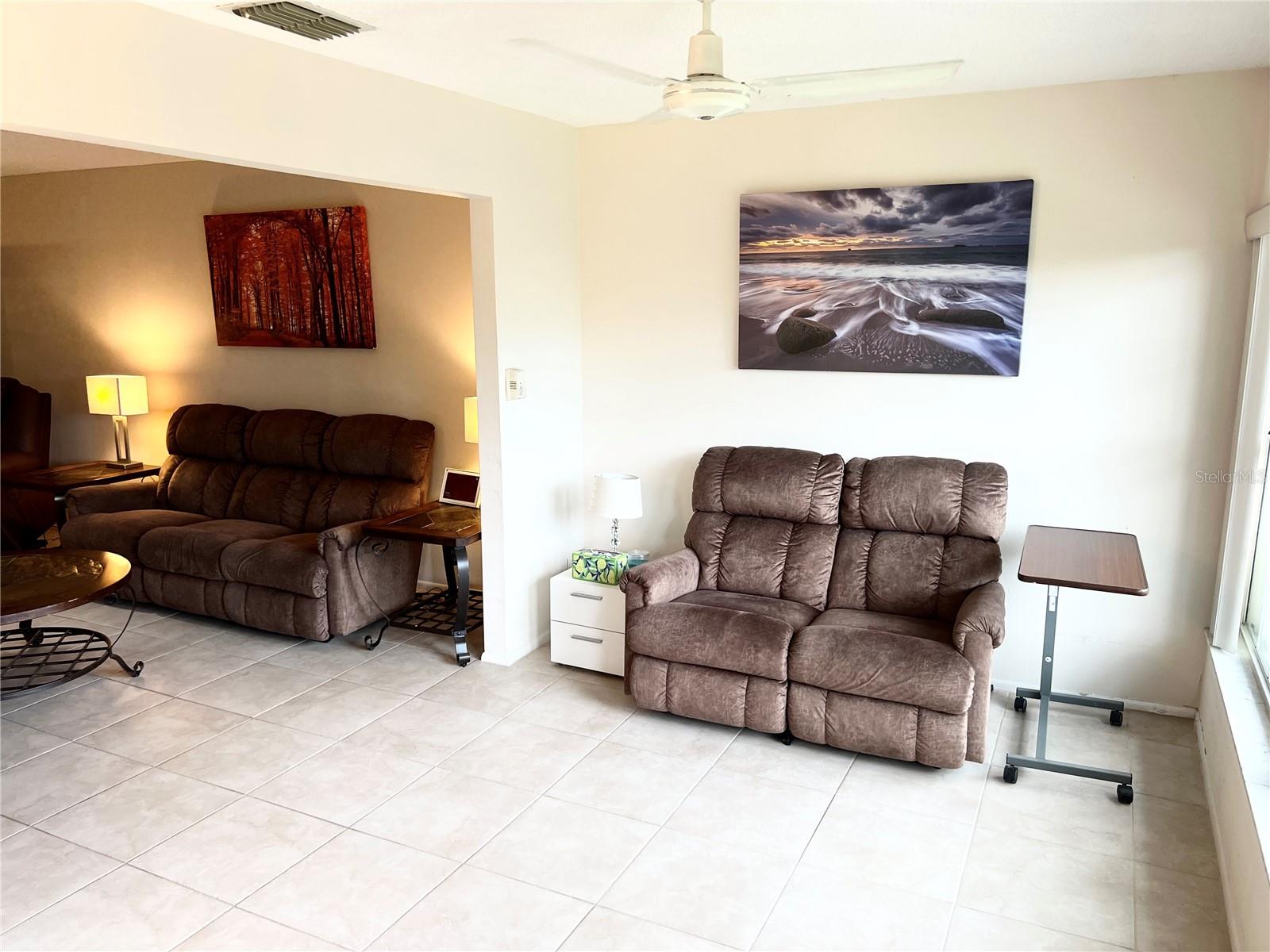2297 LARK CIRCLE E, #C, Palm Harbor, FL 34684