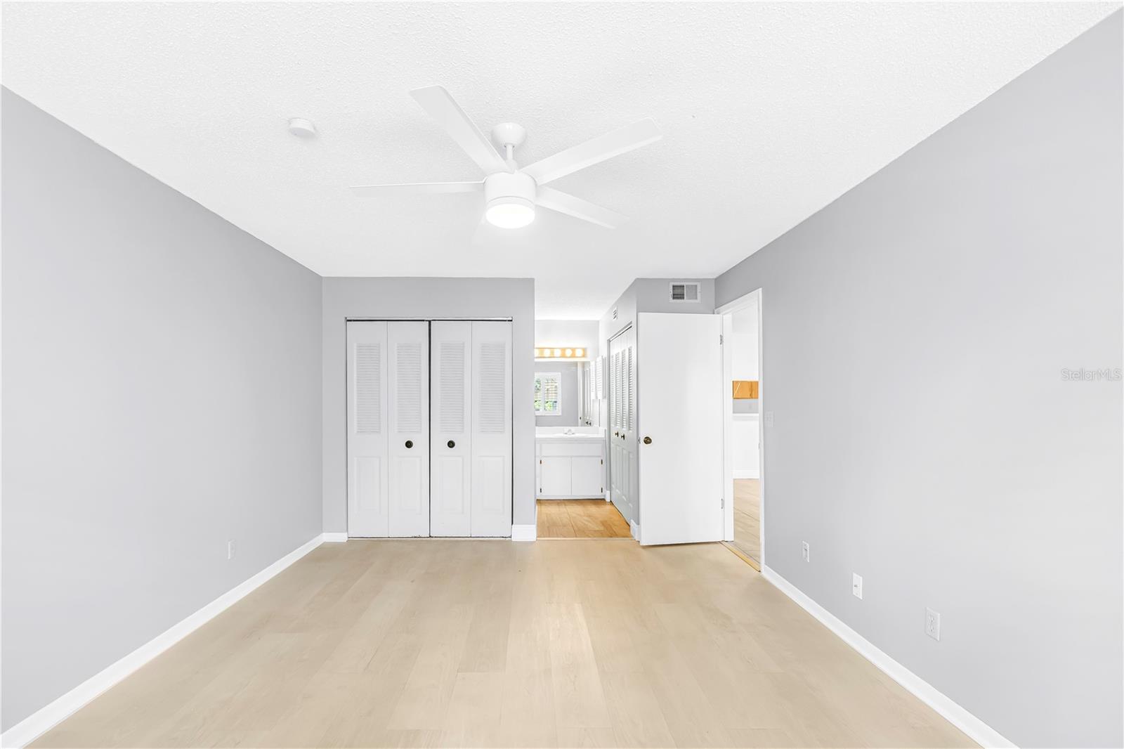 723 83RD AVENUE N, #102, St Petersburg, FL 33702