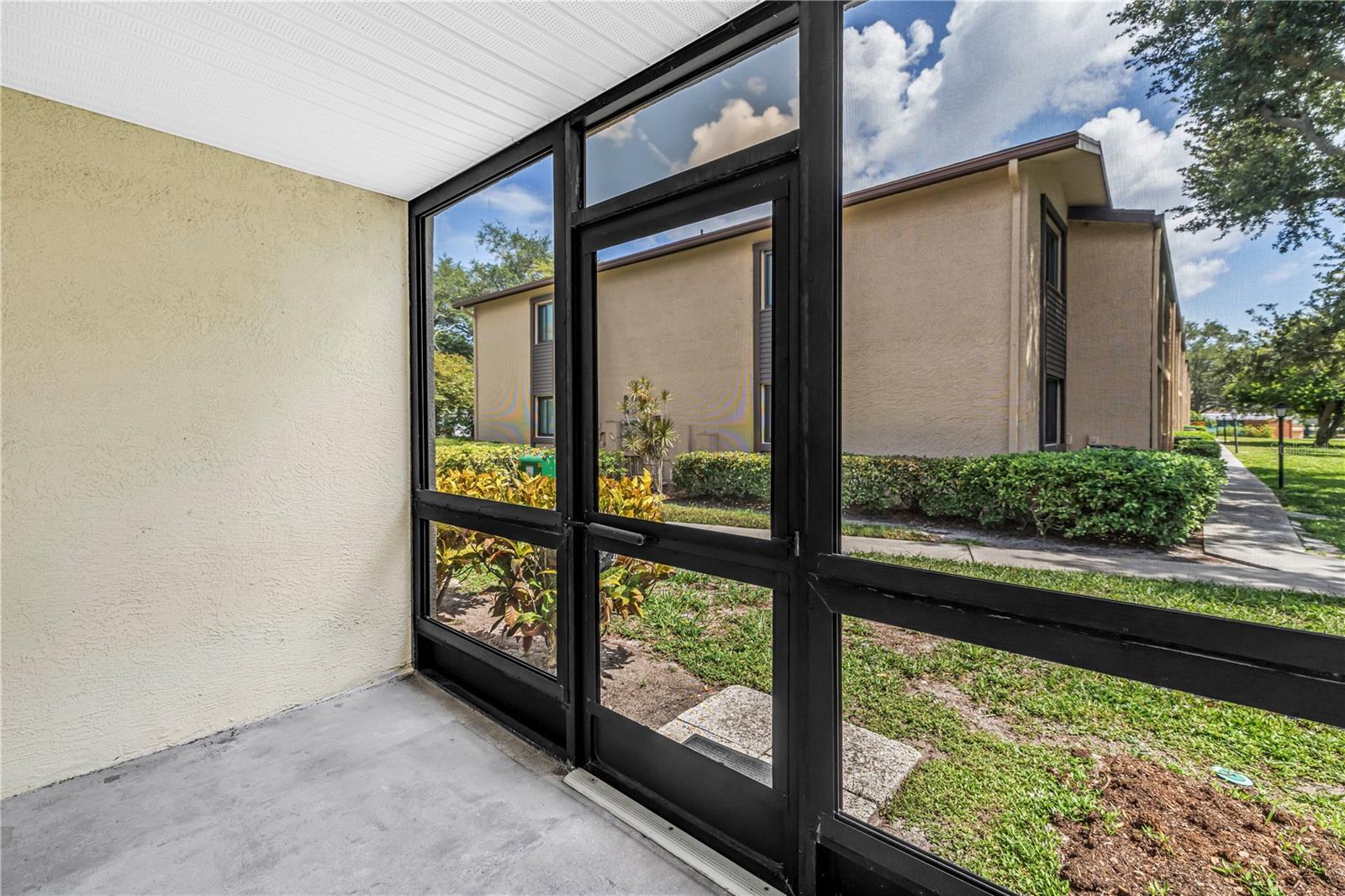 723 83RD AVENUE N, #102, St Petersburg, FL 33702