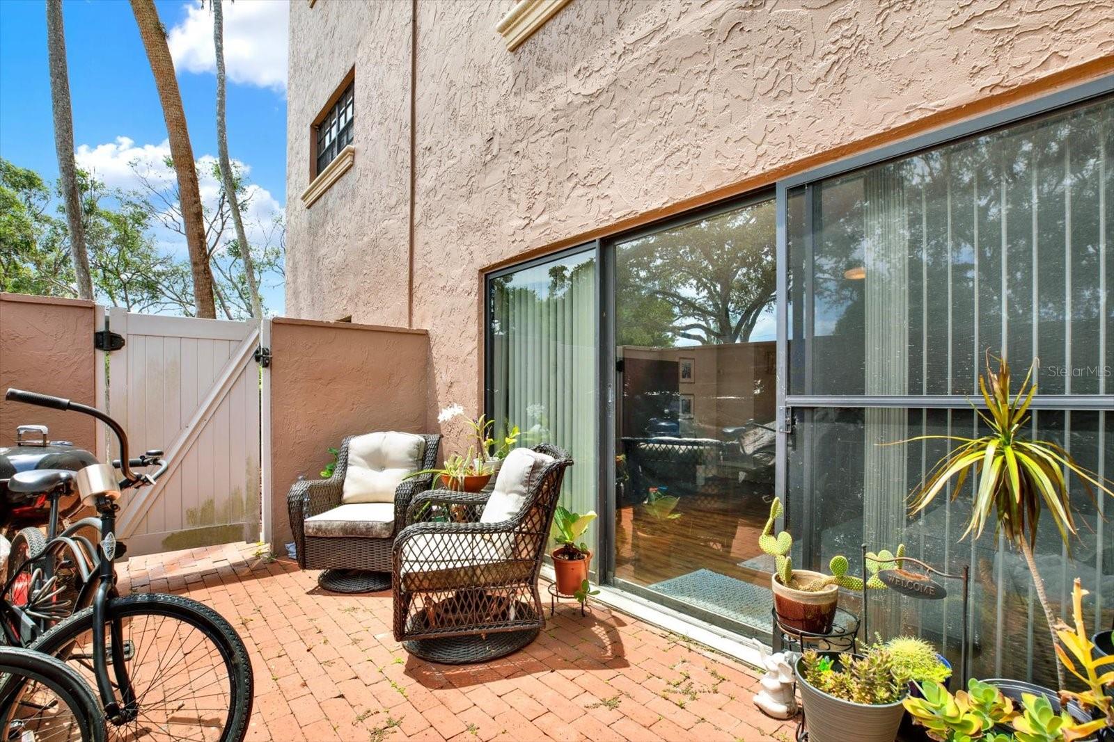 6100 GULFPORT BOULEVARD S, #111, Gulfport, FL 33707