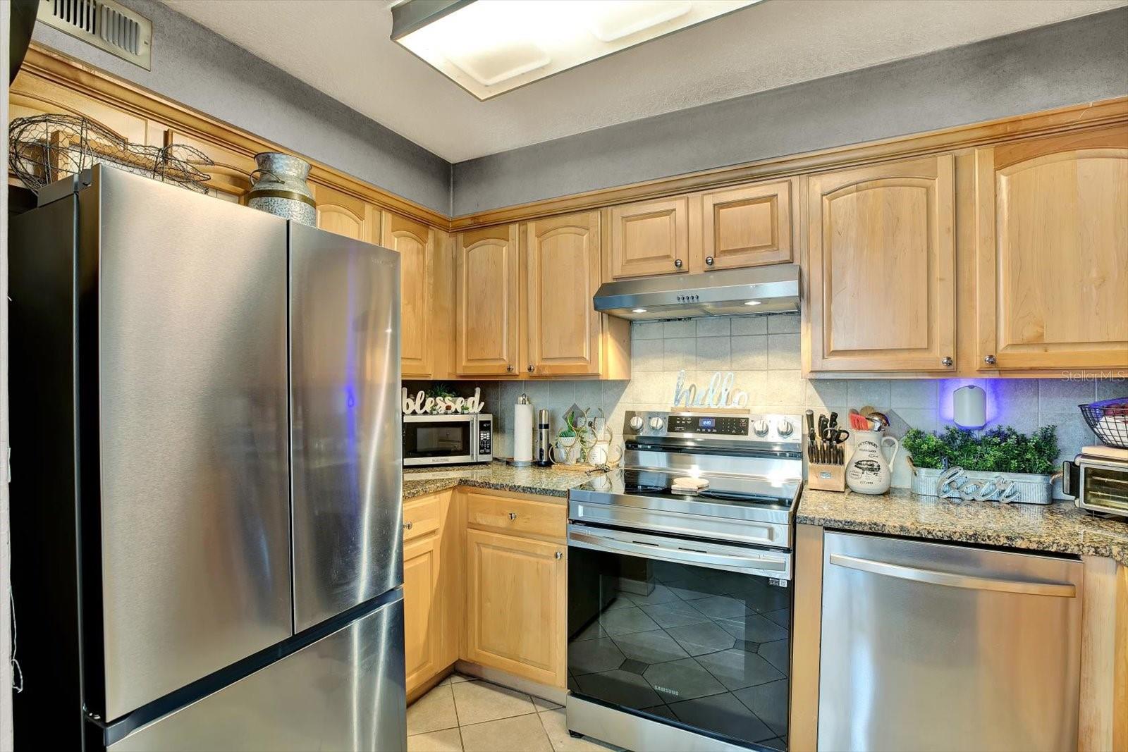 6100 GULFPORT BOULEVARD S, #111, Gulfport, FL 33707