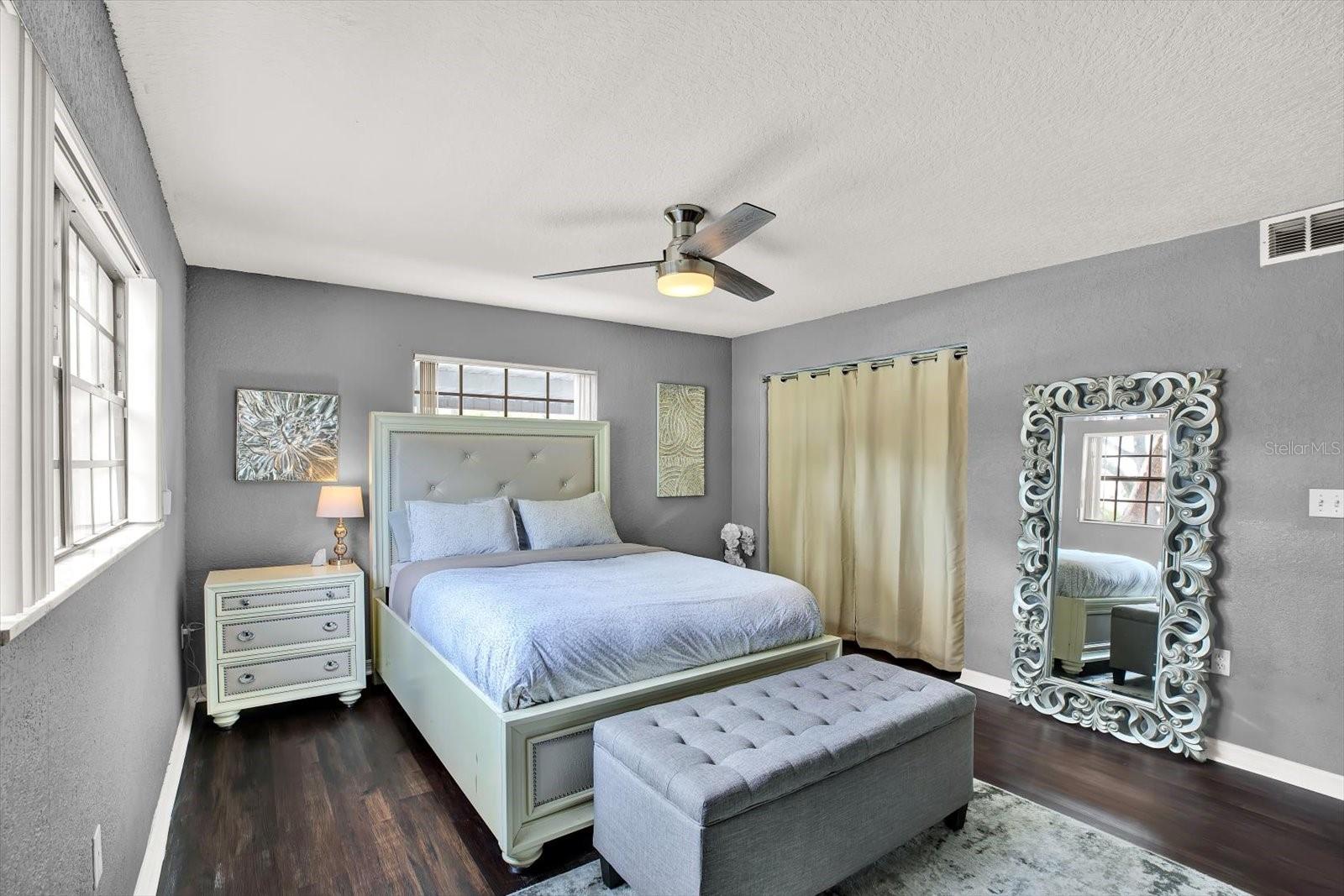 6100 GULFPORT BOULEVARD S, #111, Gulfport, FL 33707