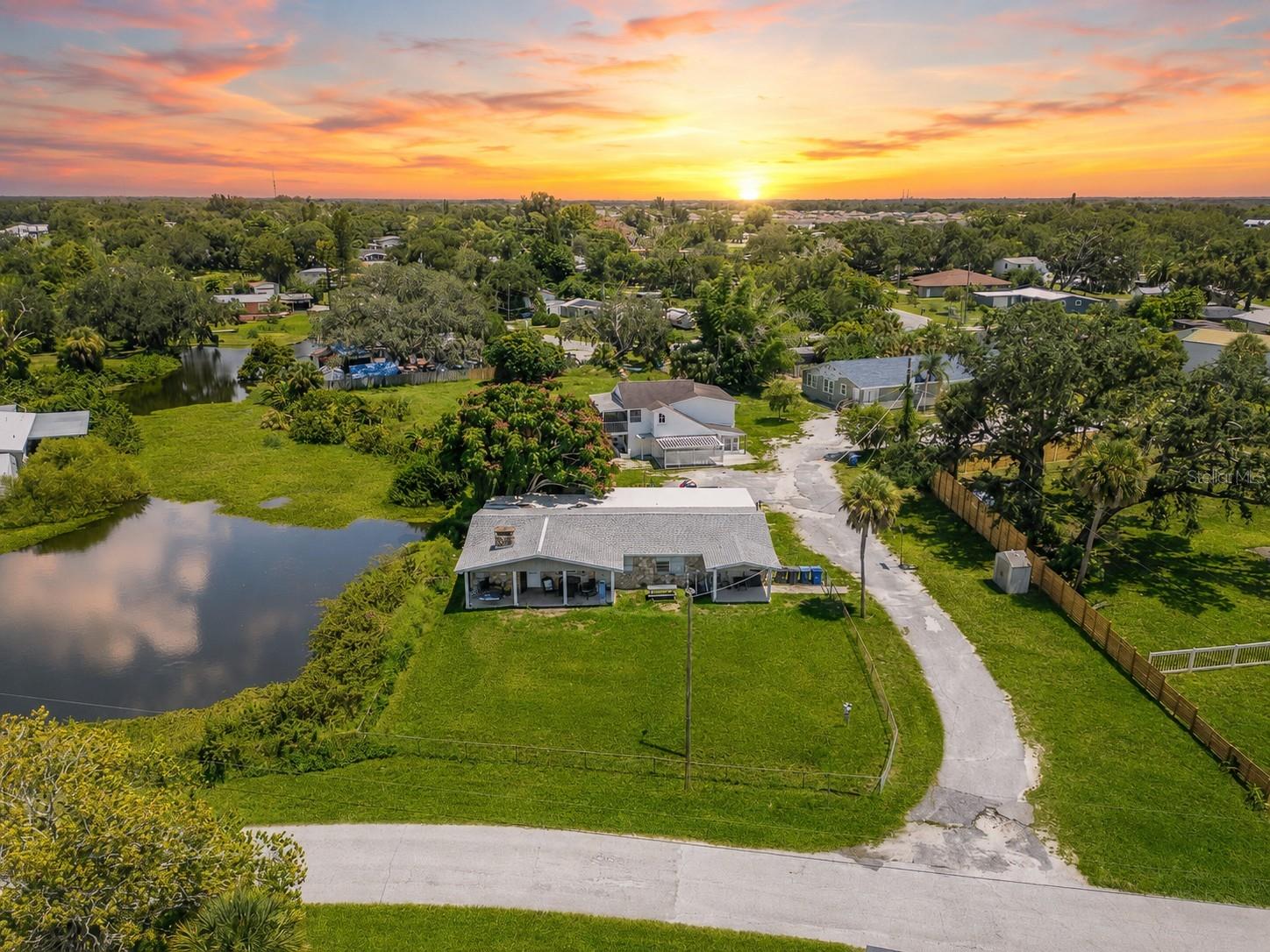 701 FISH LIPS LANE, Ruskin, FL 33570
