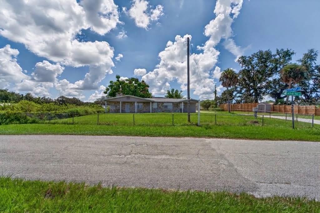 701 FISH LIPS LANE, Ruskin, FL 33570