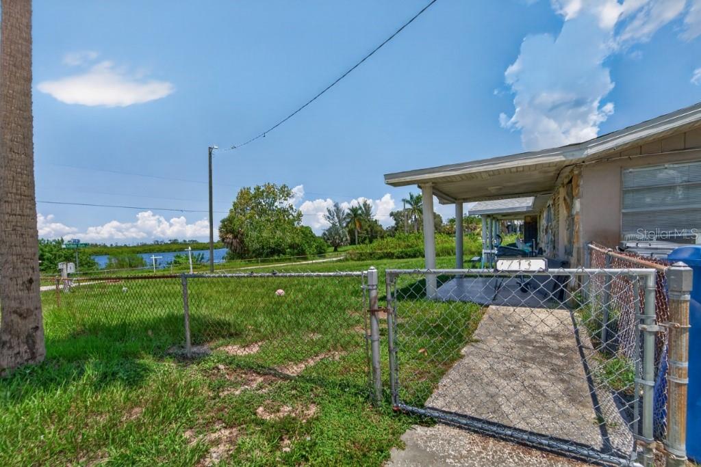 701 FISH LIPS LANE, Ruskin, FL 33570