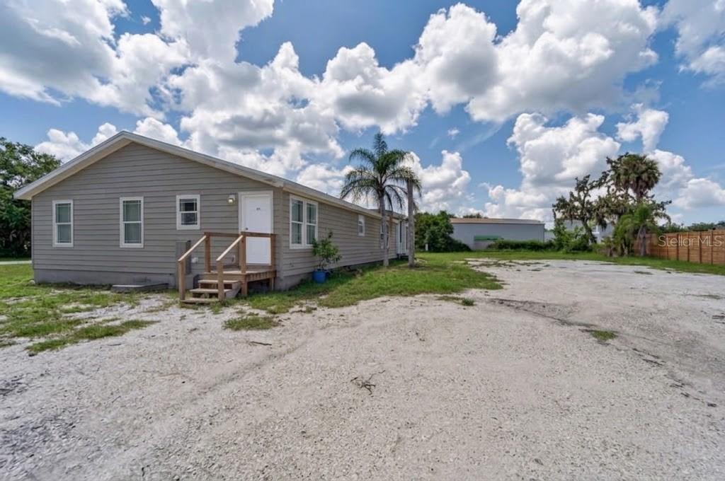 701 FISH LIPS LANE, Ruskin, FL 33570