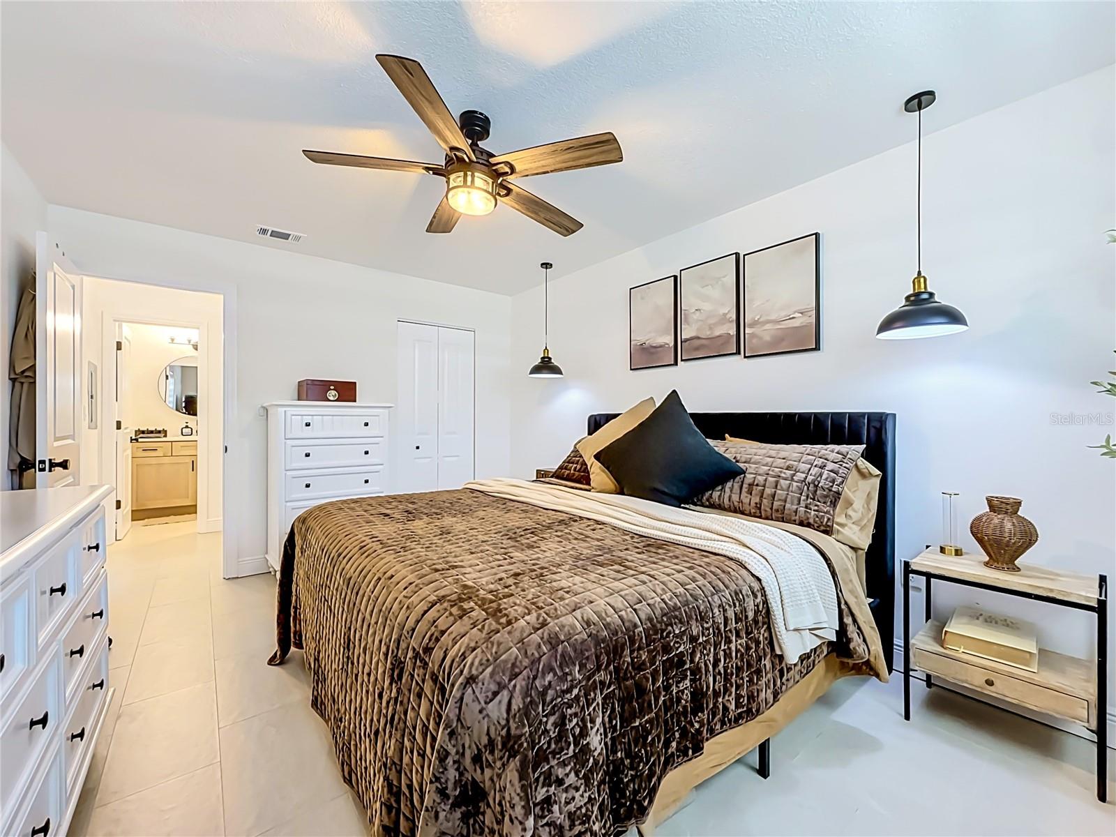 5935 30TH AVENUE S, #104, Gulfport, FL 33707