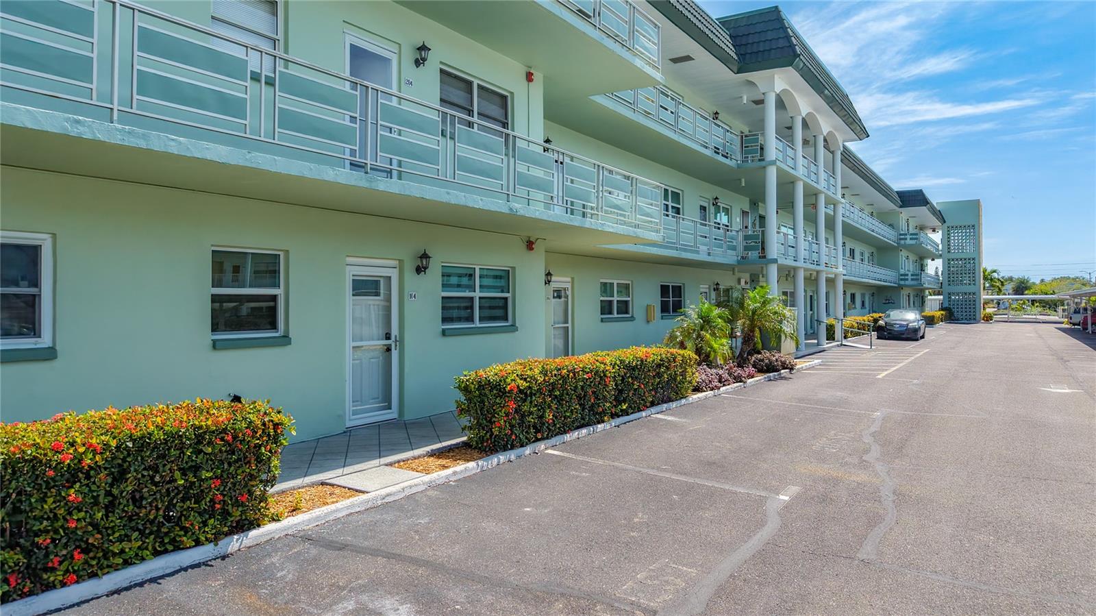 5935 30TH AVENUE S, #104, Gulfport, FL 33707