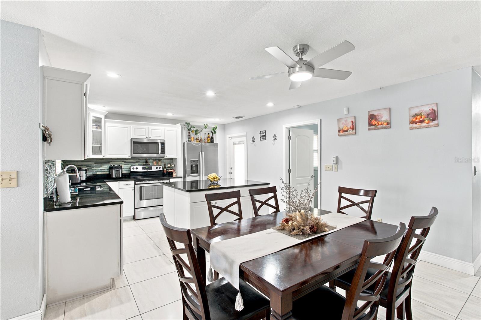 6513 N MANHATTAN AVENUE, Tampa, FL 33614