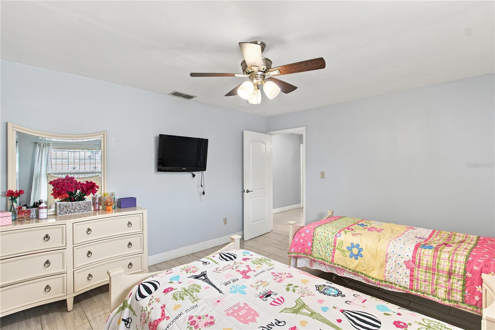6513 N MANHATTAN AVENUE, Tampa, FL 33614