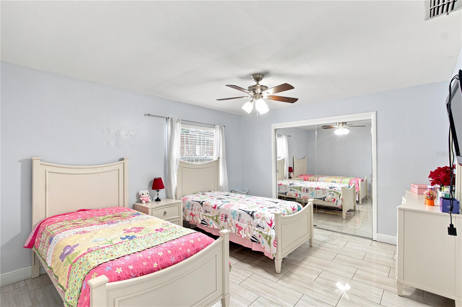 6513 N MANHATTAN AVENUE, Tampa, FL 33614