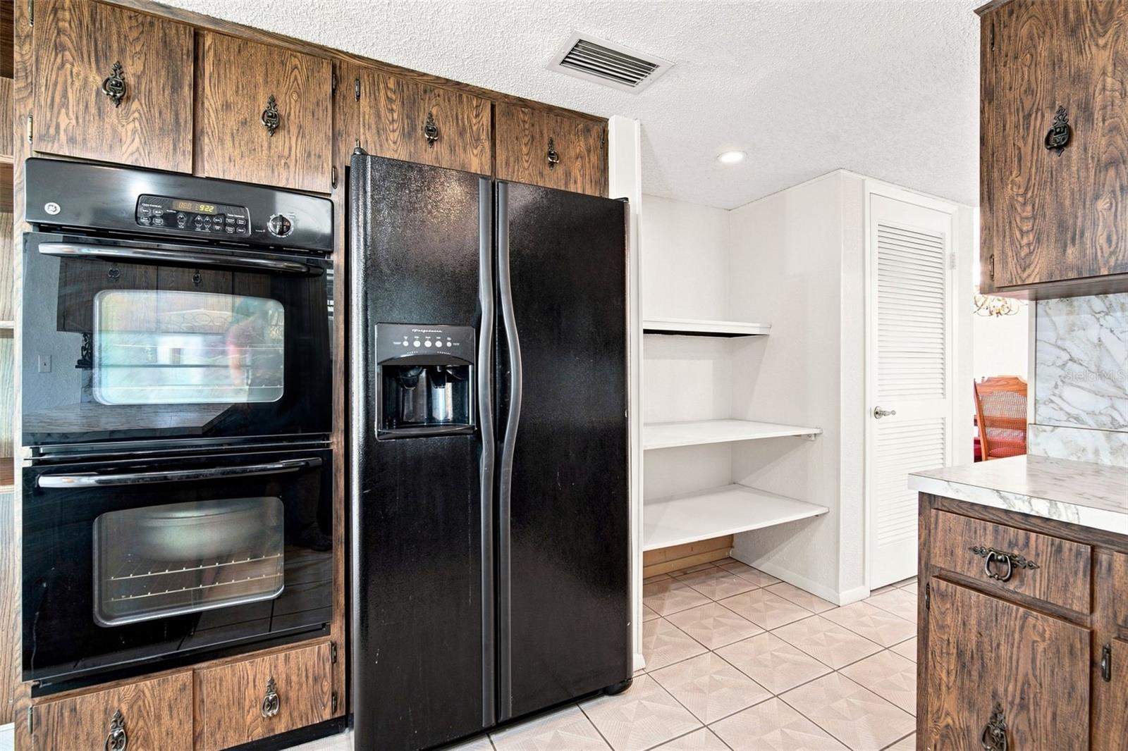 2705 SILVER LAKE AVENUE, Tampa, FL 33614