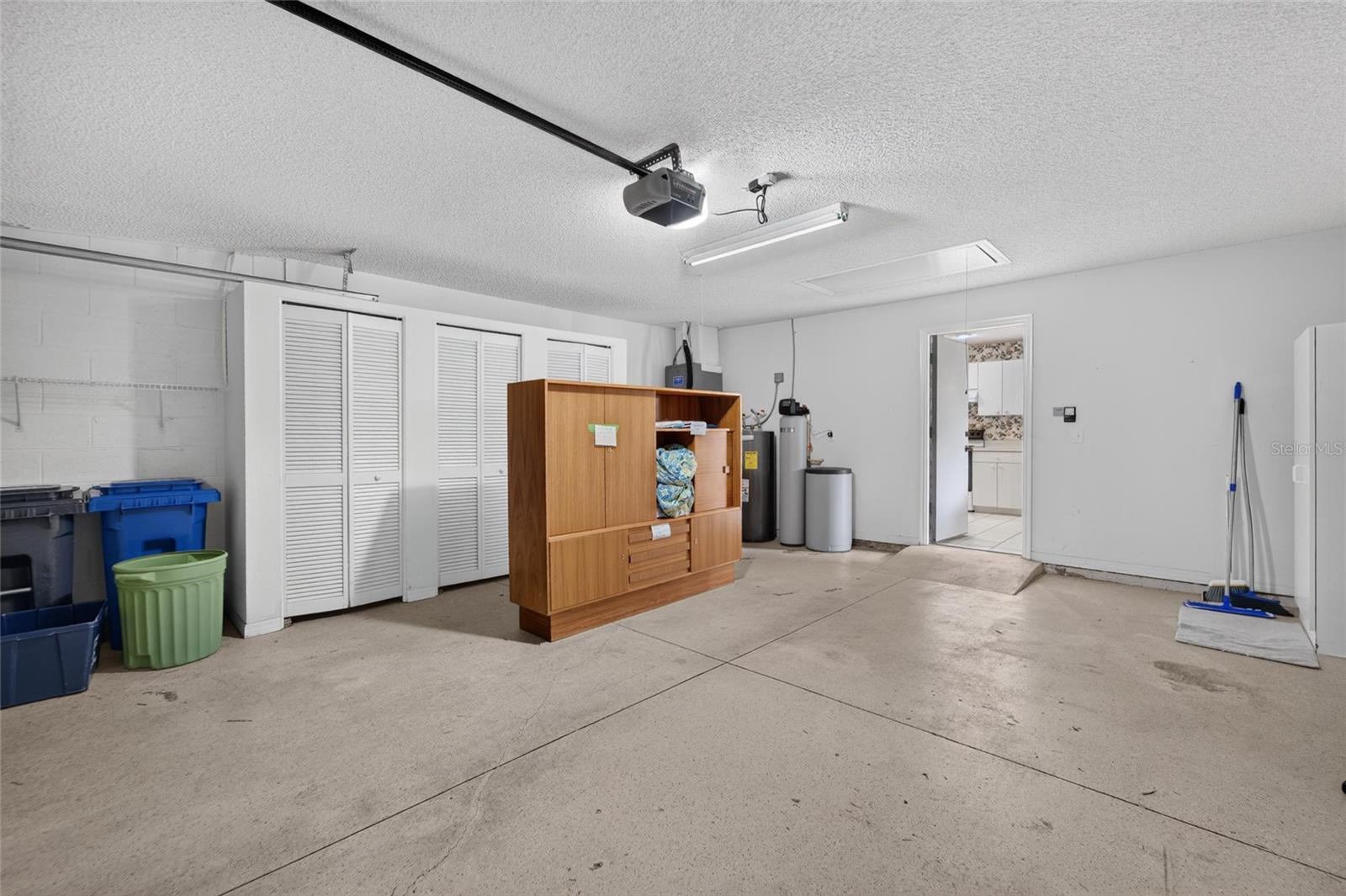 2 Car Garage