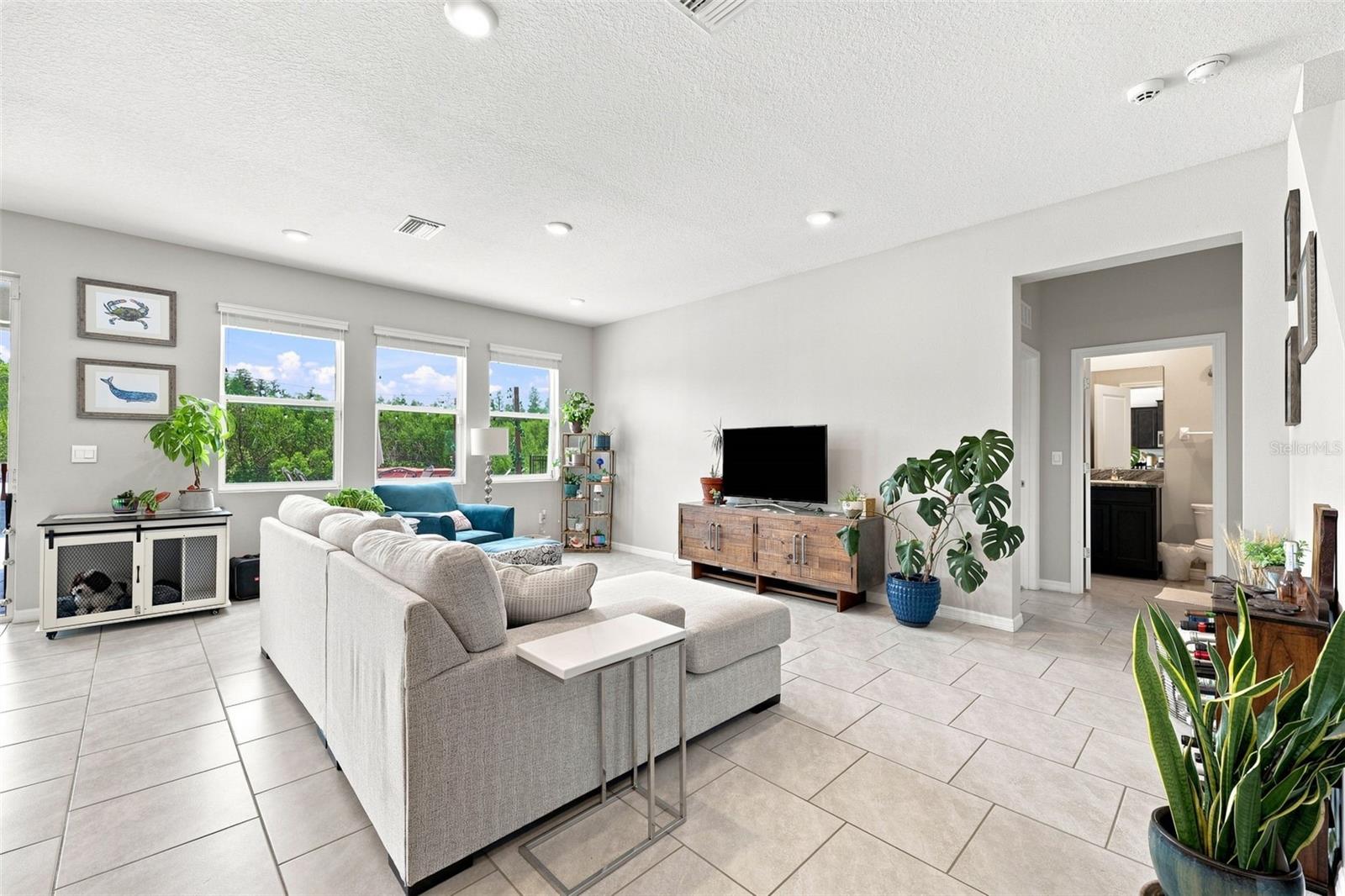 8673 BOWER BASS CIRCLE, Wesley Chapel, FL 33545