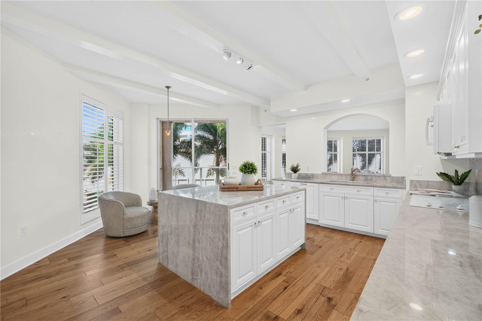 100 BEACH DRIVE NE, #401, St Petersburg, FL 33701