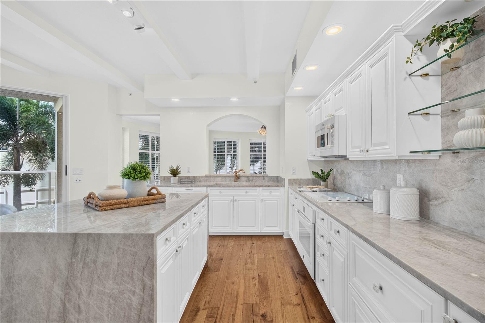 100 BEACH DRIVE NE, #401, St Petersburg, FL 33701