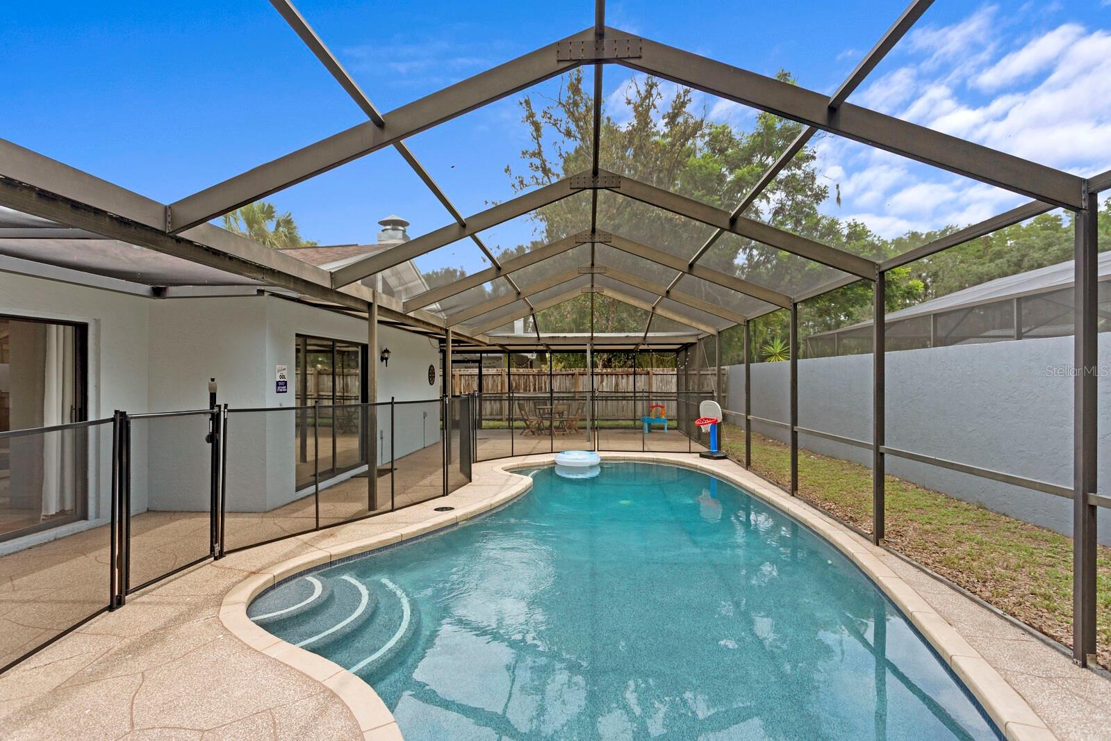 Removable Child Safety Fence Included