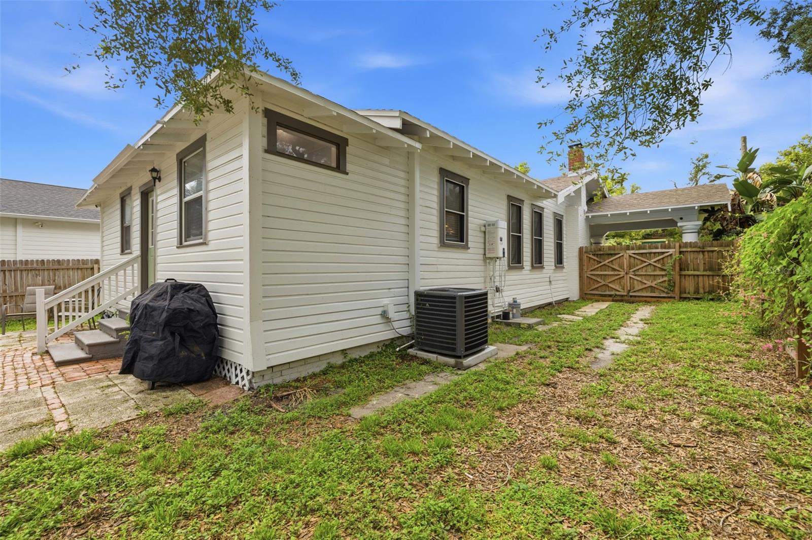 906 E PATTERSON STREET, Tampa, FL 33604