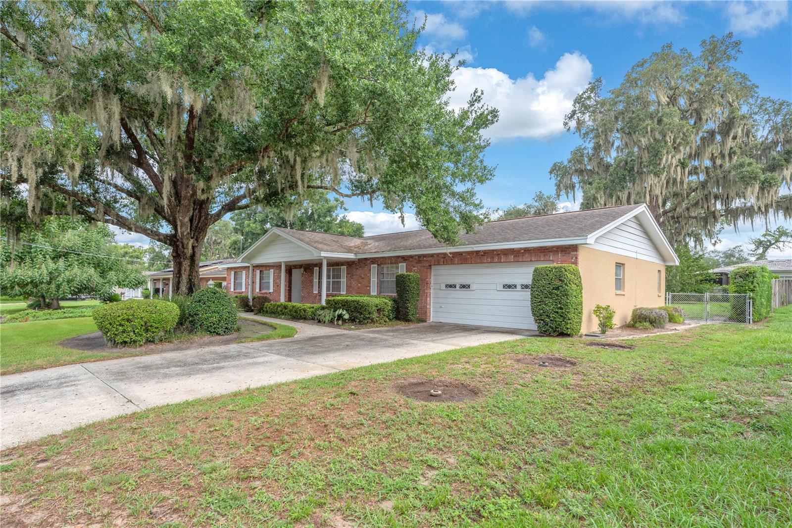110 ASHBROOK DRIVE, Brandon, FL 33511